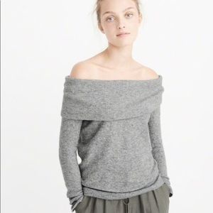 A&F grey off the shoulder sweater!!